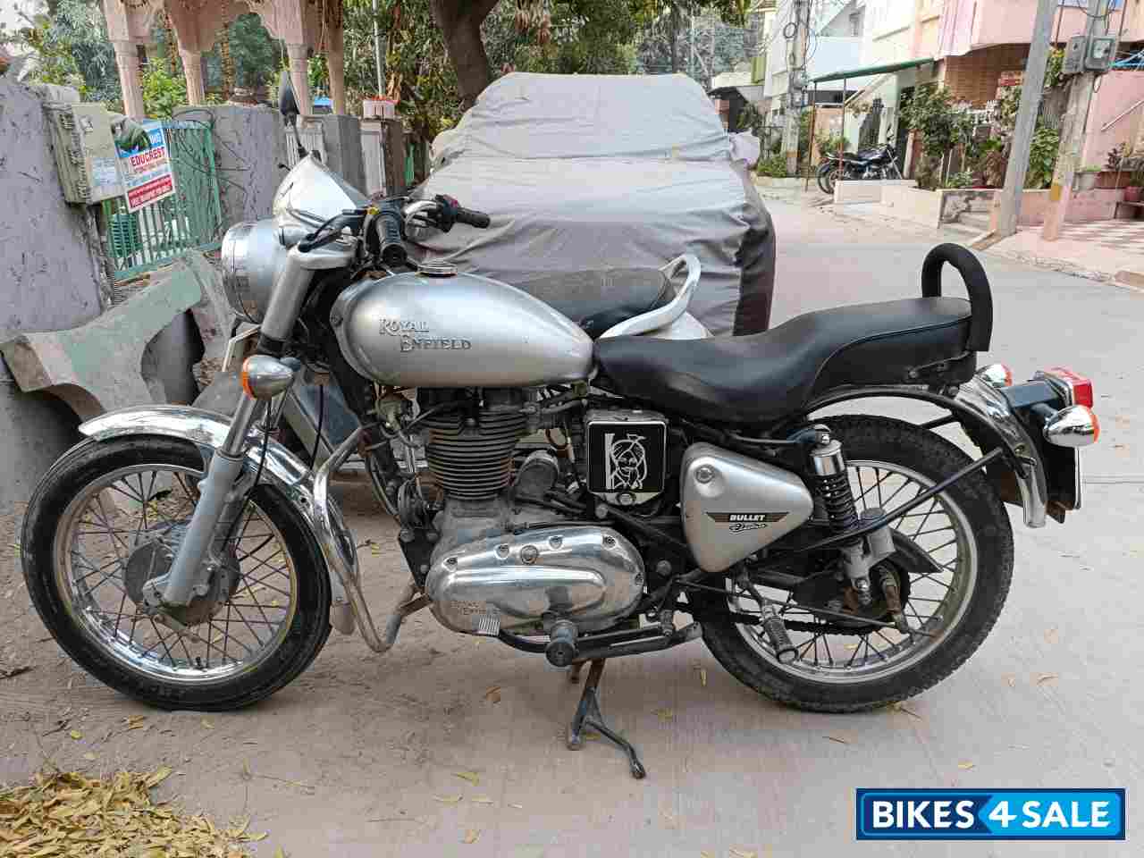 Silver Royal Enfield Bullet Standard 350