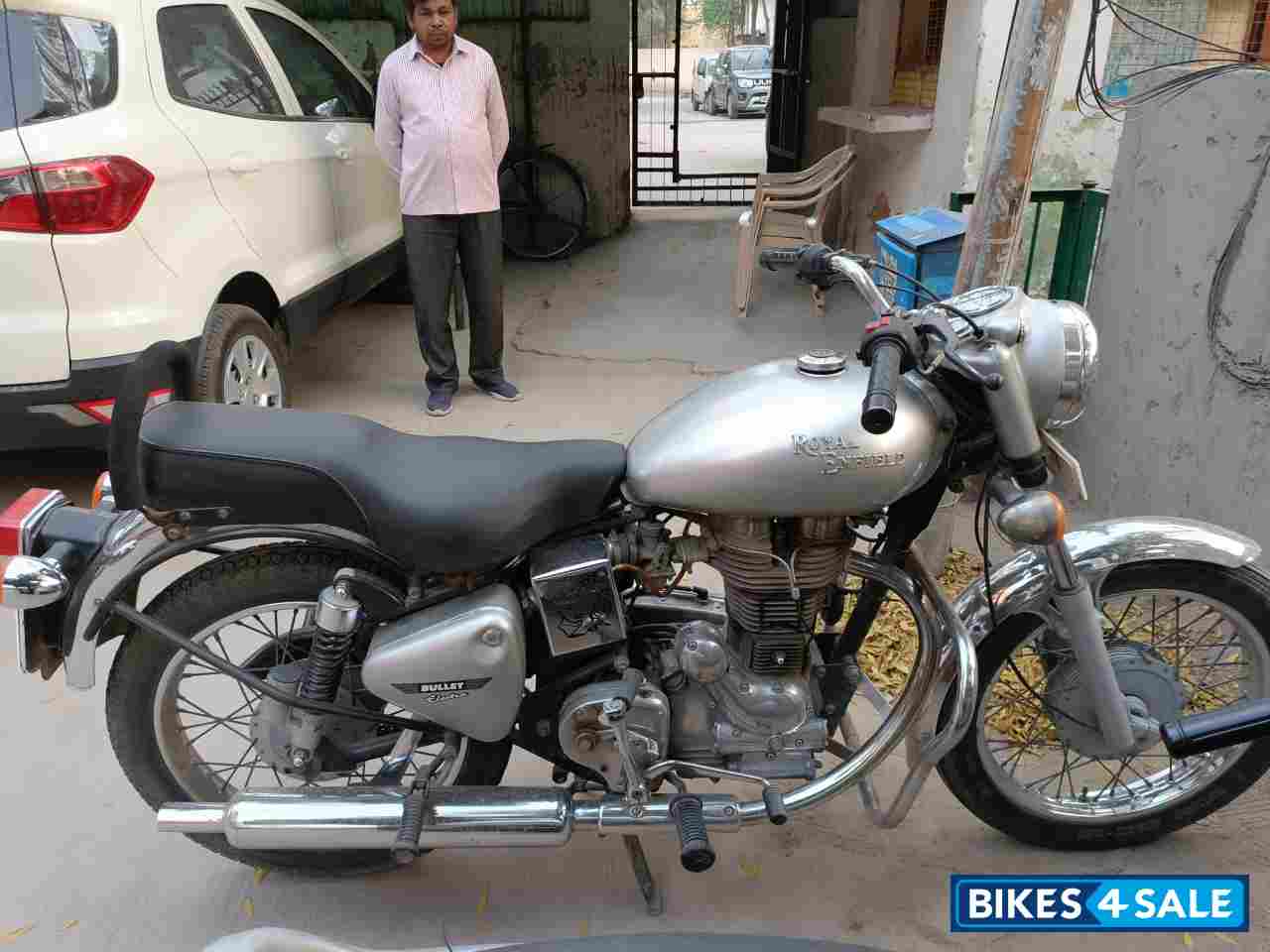 Silver Royal Enfield Bullet Standard 350