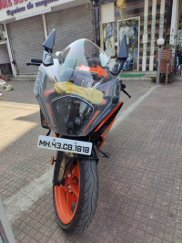 Black & Orange KTM RC 200 2022