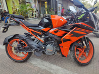 Black & Orange KTM RC 200 2022