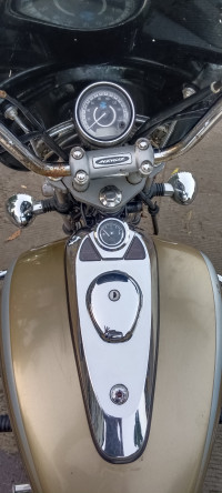 Bajaj Avenger Cruise 220