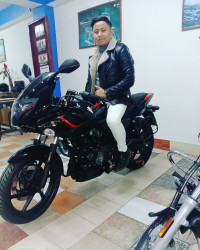 Bajaj Pulsar 220 DTSFi 2019 Model
