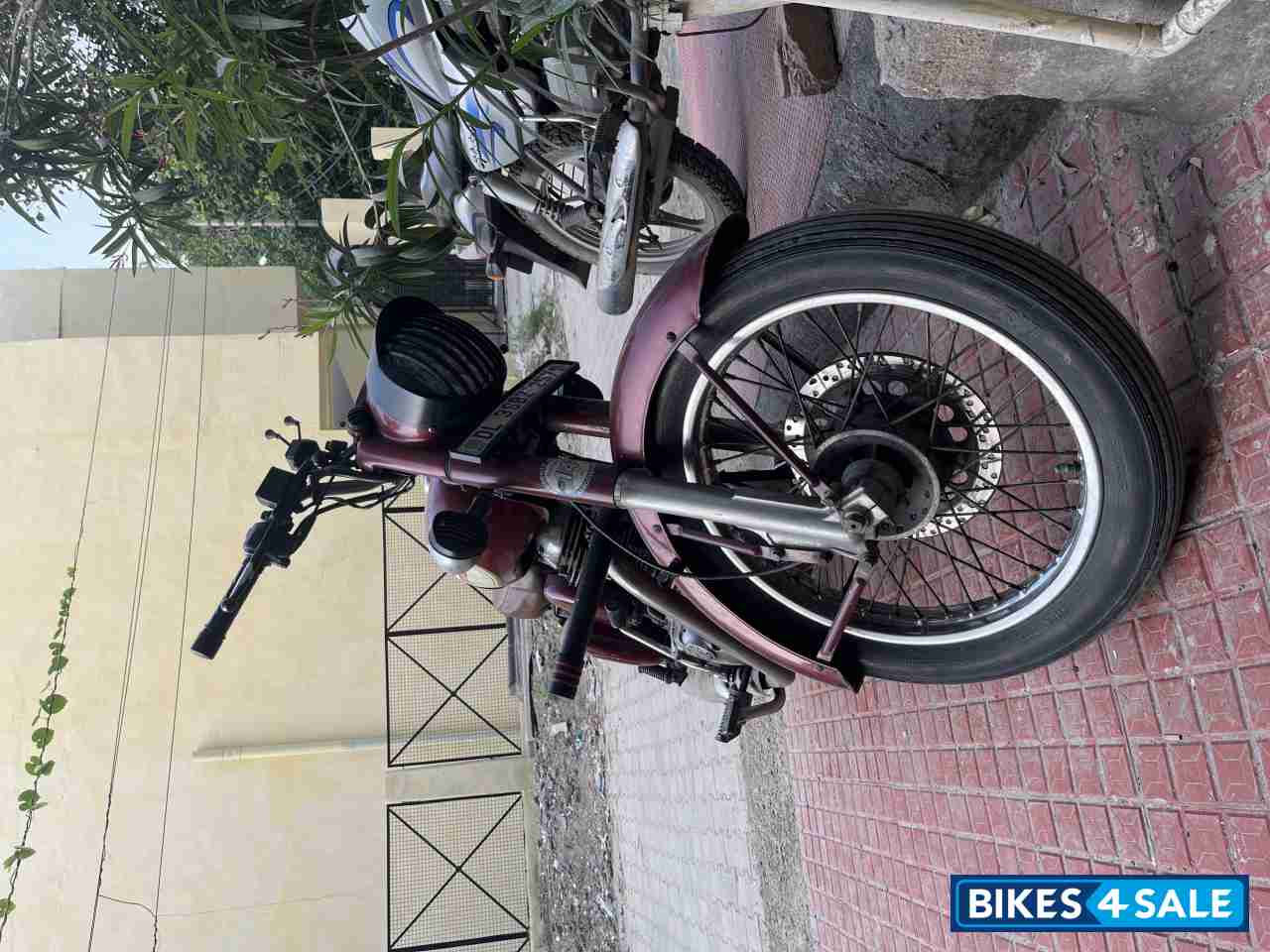 Royal Enfield Classic 350 Royal Enfield Classic 350