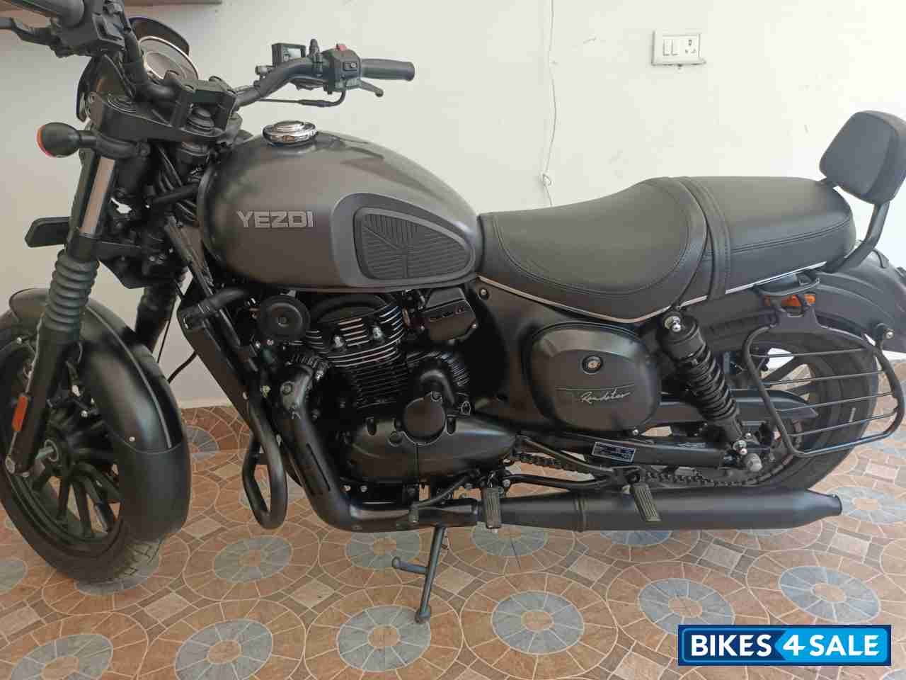 Yezdi Roadster Smoke gray