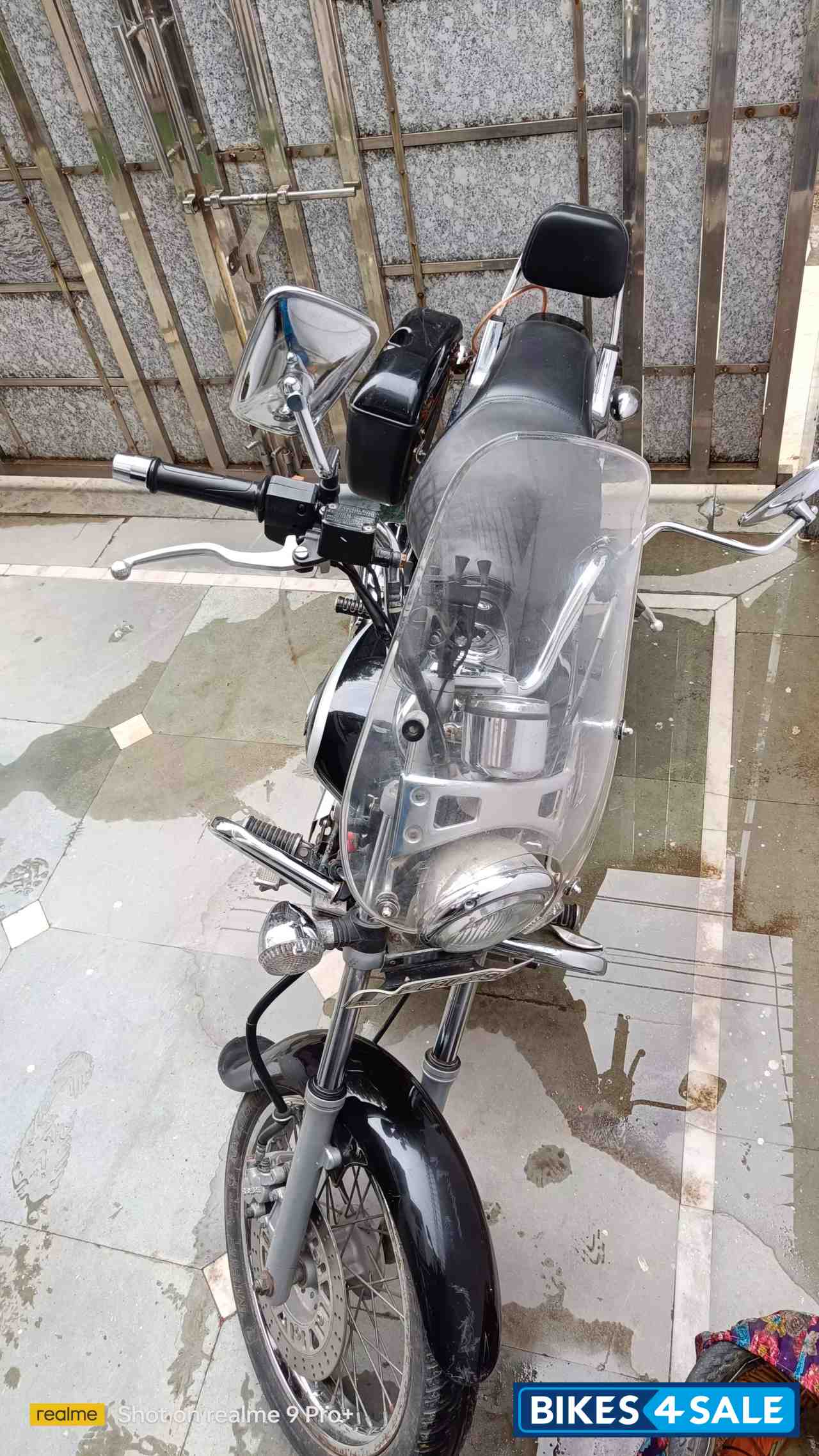 Ebonyblackme Bajaj Avenger Cruise 220
