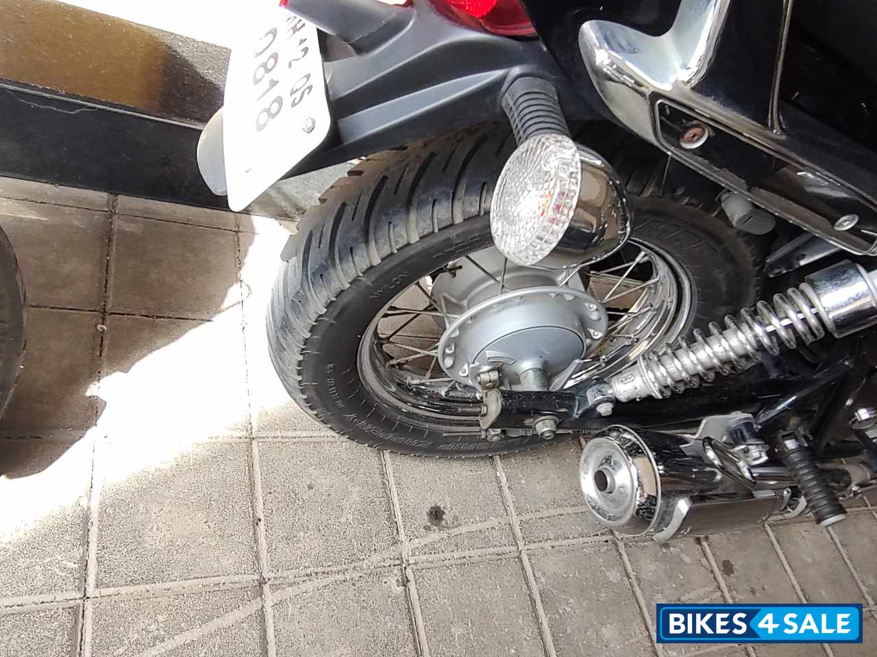 Auburn Black Bajaj Avenger Cruise 220 BS6