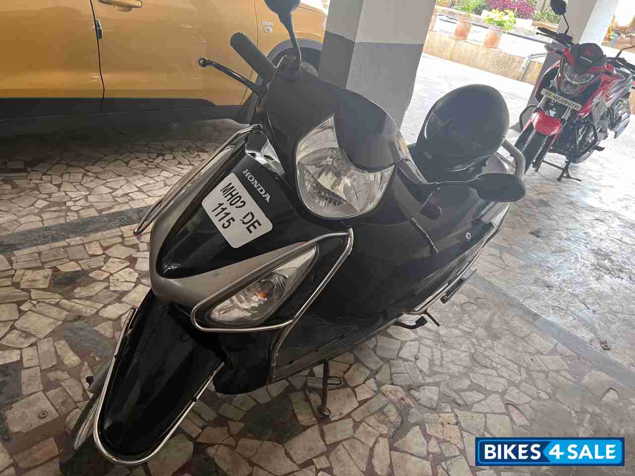 Black Honda Aviator Black Honda Aviator