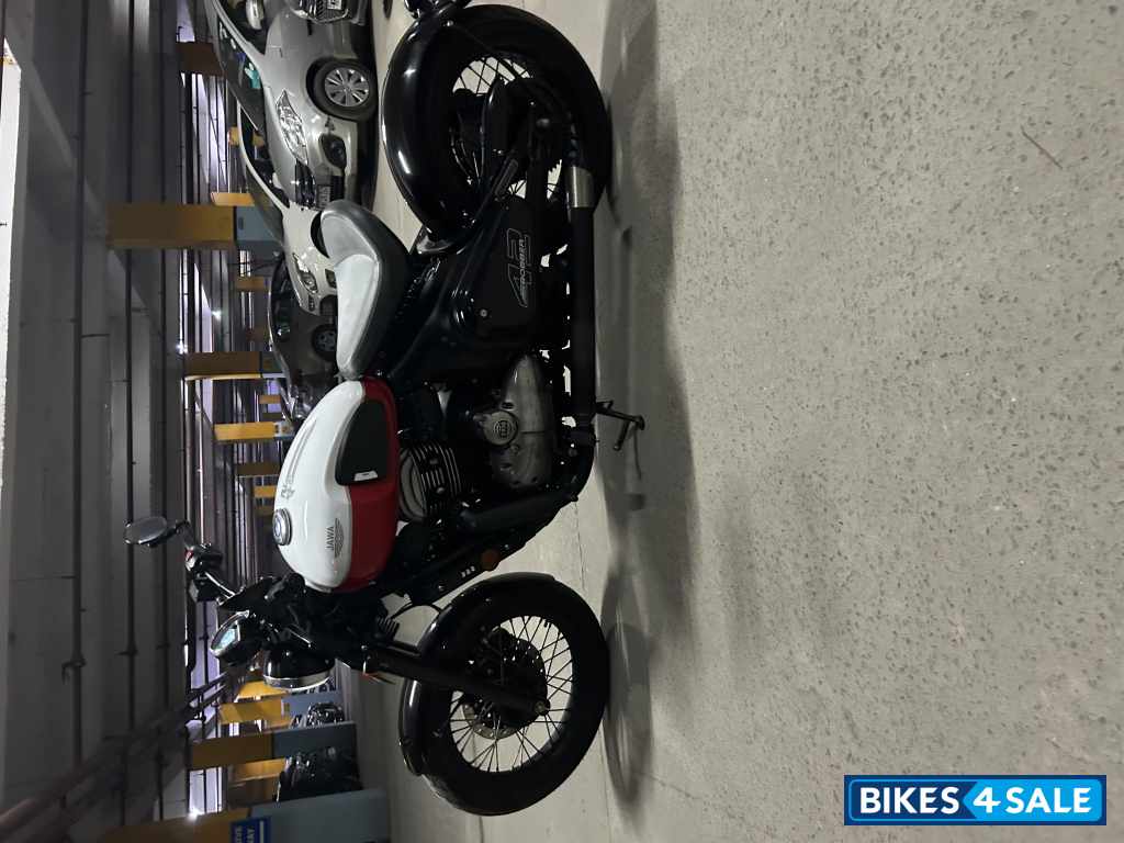 Jasper Red Jawa 42 bobber