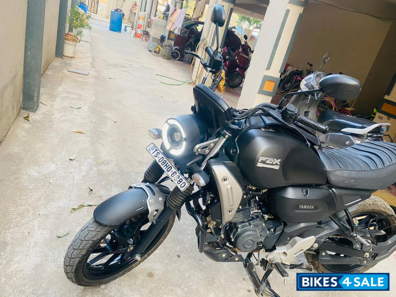 Mat Black Yamaha  FZ-X