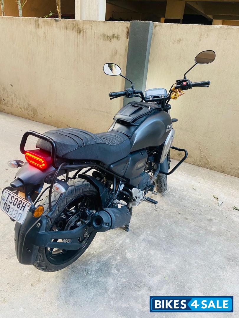 Mat Black Yamaha  FZ-X