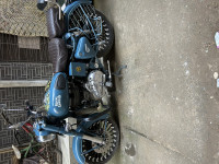 Royal Enfield Classic Squadron Blue