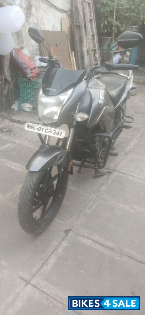 Grey Honda CB Unicorn 160