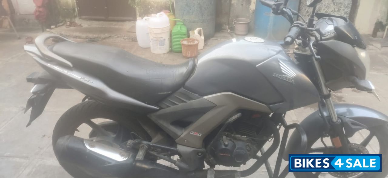 Grey Honda CB Unicorn 160