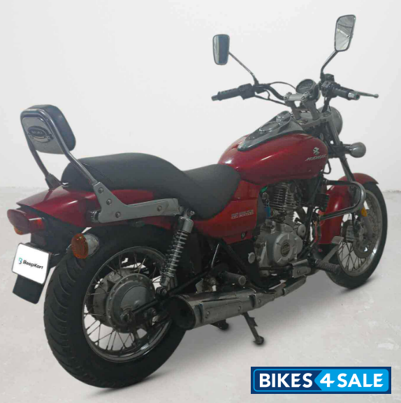 Bajaj Avenger 180 DTS-i