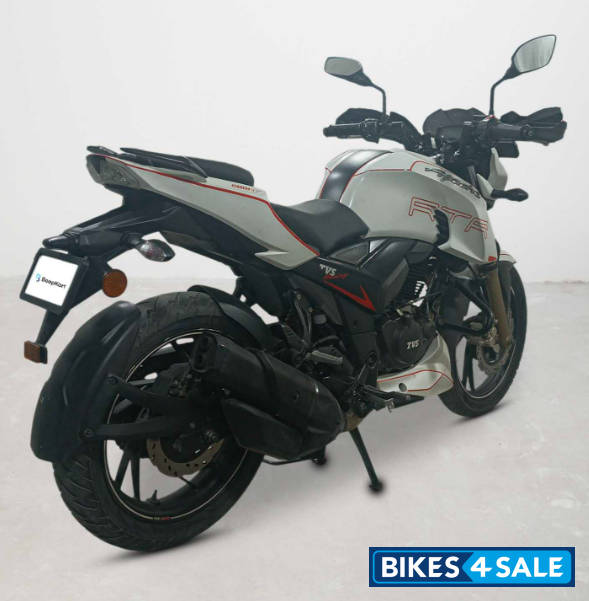 TVS Apache RTR 200 4V