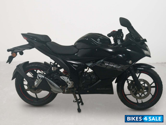 Suzuki Gixxer SF