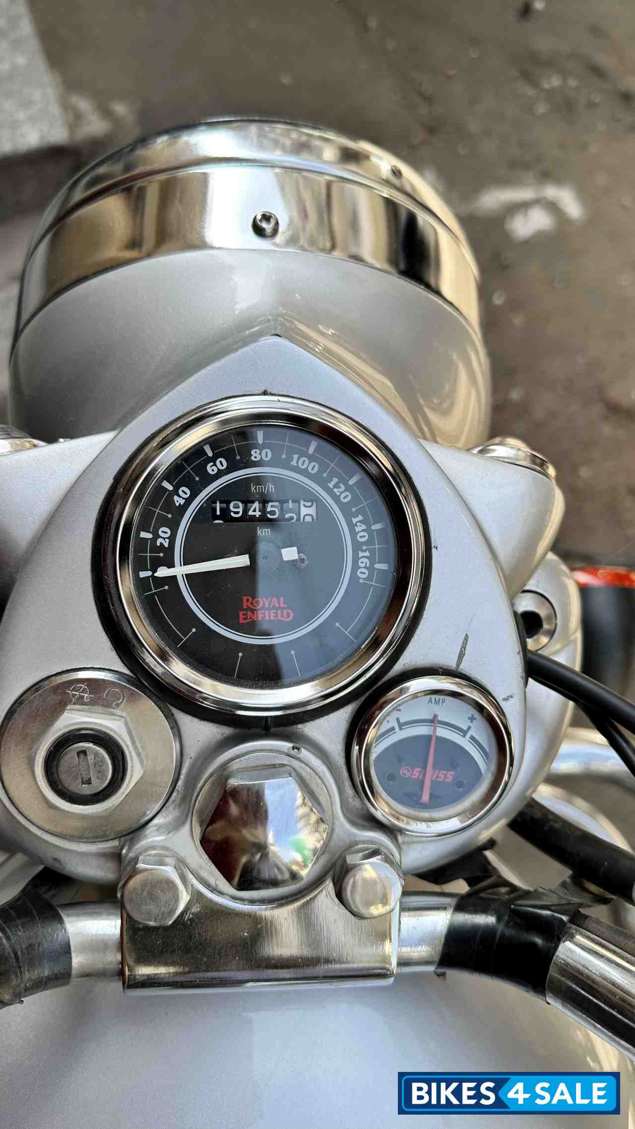Grey Royal Enfield Bullet Electra Twinspark