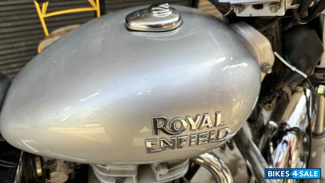 Grey Royal Enfield Bullet Electra Twinspark