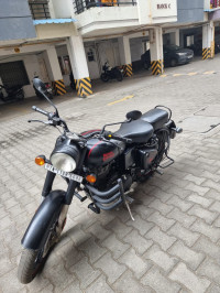 Royal Enfield Classic Stealth Black 2020 Model