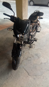 Black Bajaj Pulsar 125 Neon Disc Single Seat