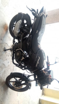 Black Bajaj Pulsar 125 Neon Disc Single Seat