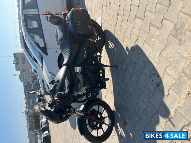 Royal Enfield Meteor 350 Stellar