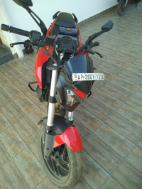 Red Bajaj Dominar 250