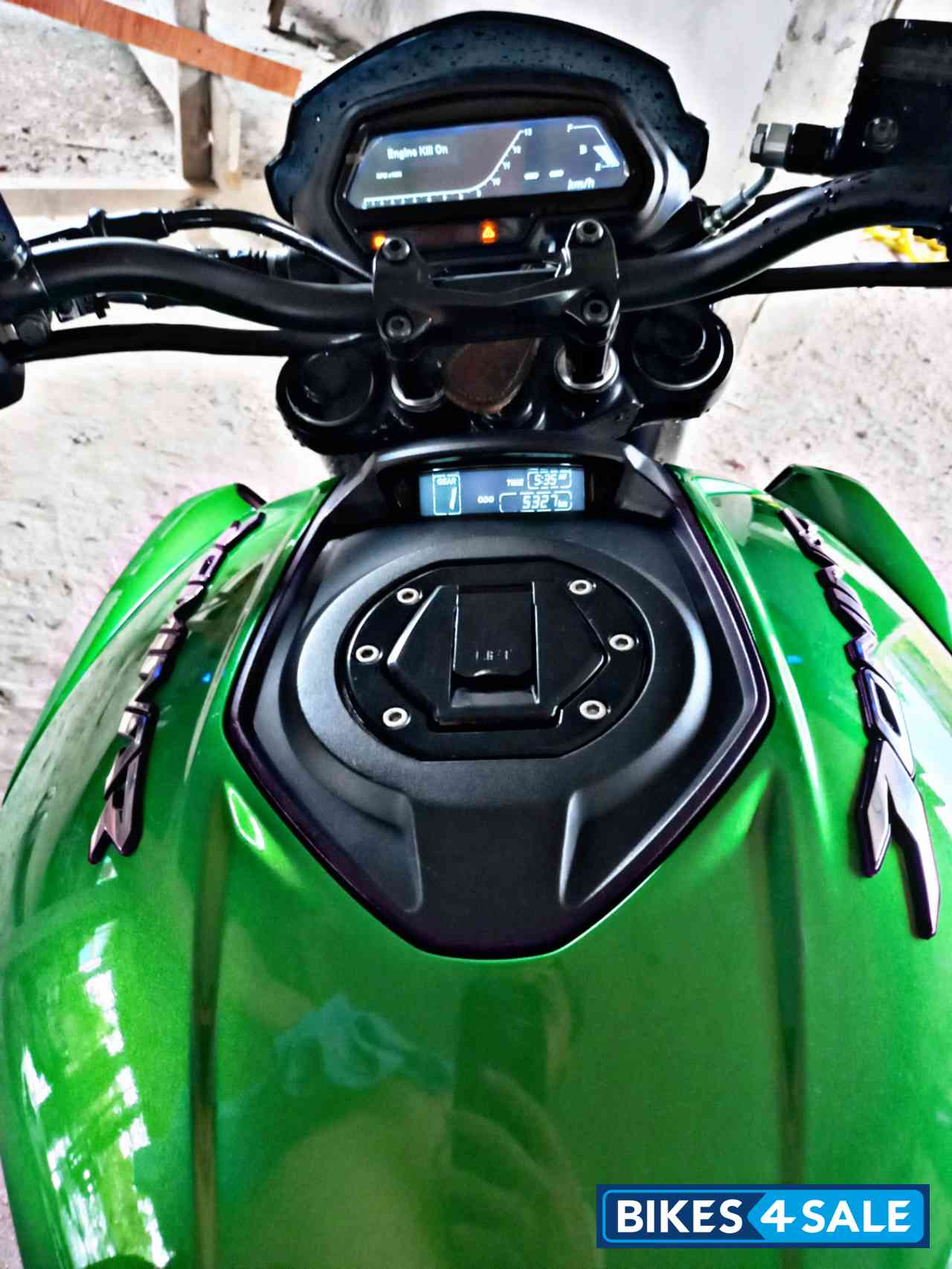 Bajaj Dominar 400 ABS BS6