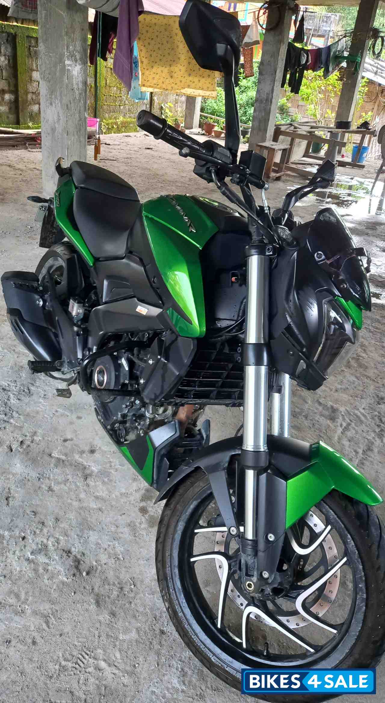 Bajaj Dominar 400 ABS BS6