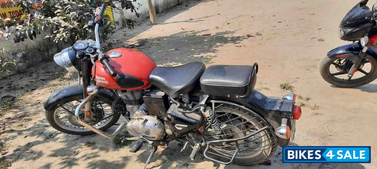 Redditch Red Royal Enfield Classic 350 Redditch Red