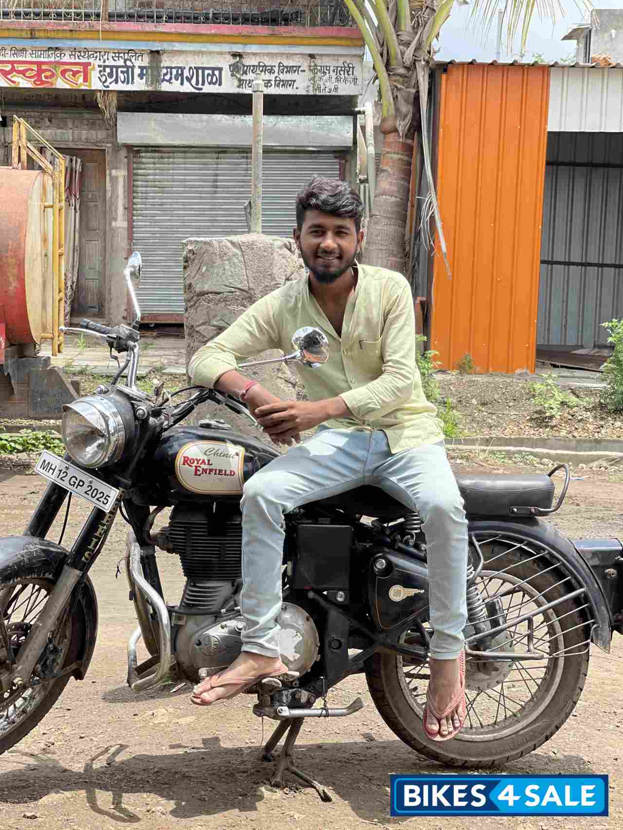 Royal Enfield Classic 500