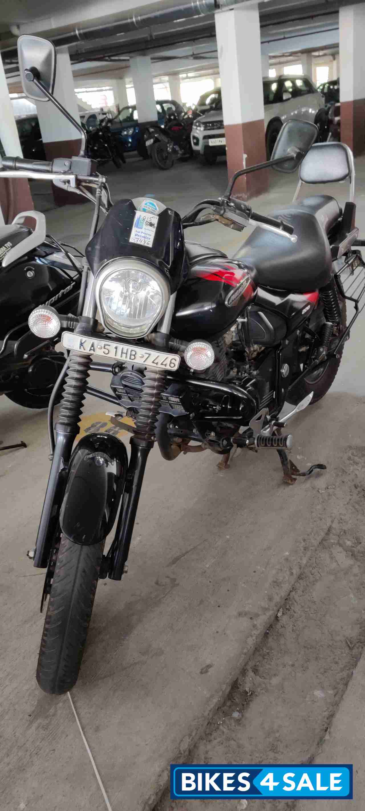 Bajaj Avenger Street 220