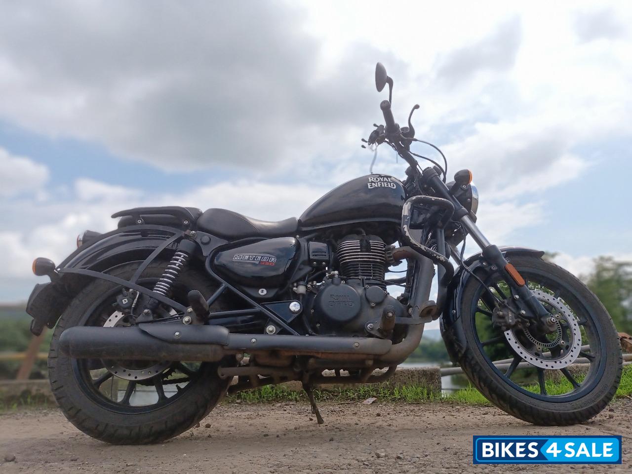 Royal Enfield Meteor 350 Fireball