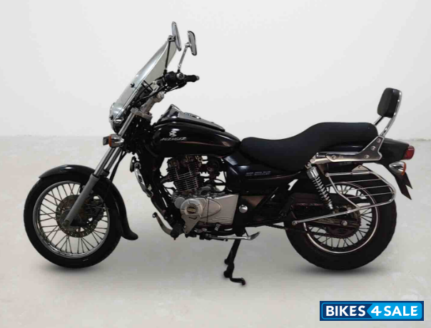 Bajaj Avenger 180 DTS-i