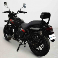 Bajaj Avenger Street 220