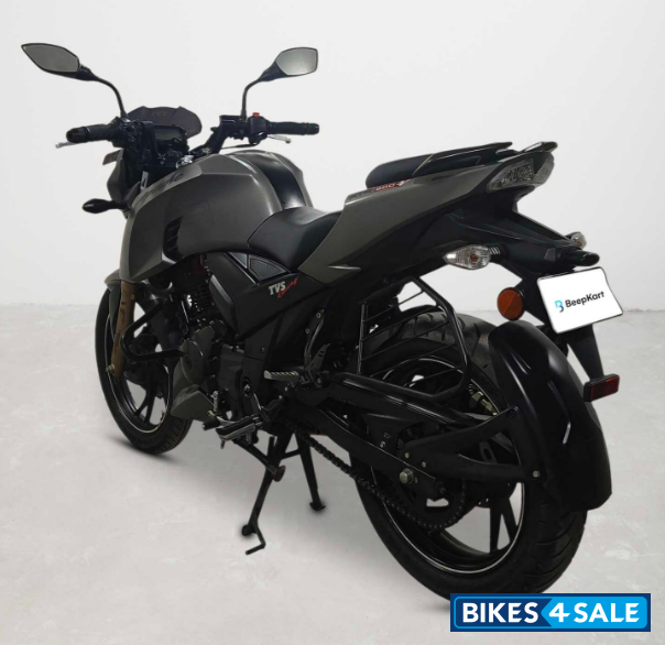 TVS Apache RTR 200 4V