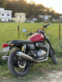 Red Royal Enfield Interceptor 650 Twin