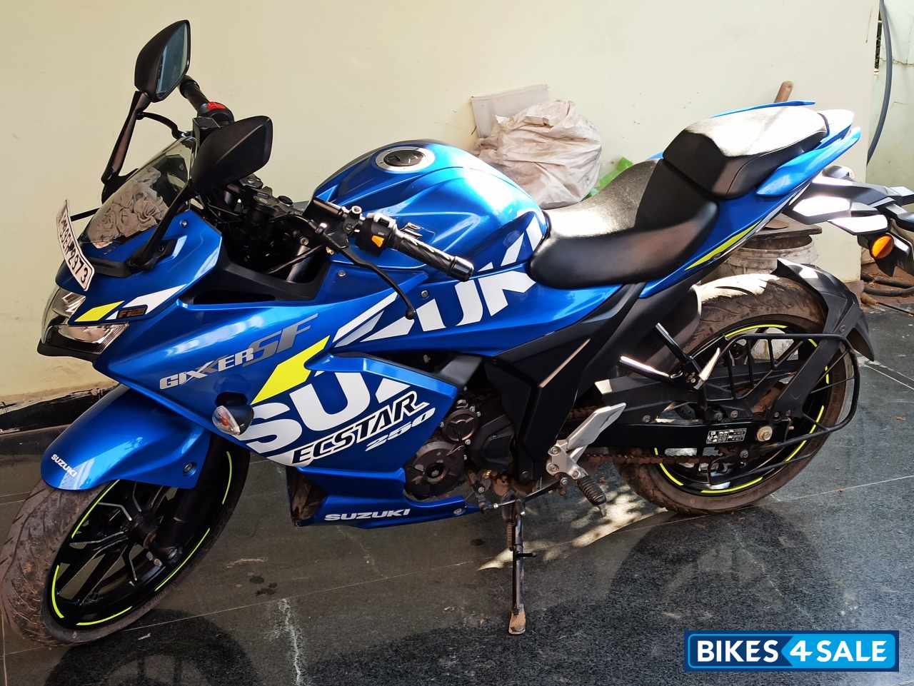 Blue Suzuki Gixxer Gixxer SF 250 Moto GP edition