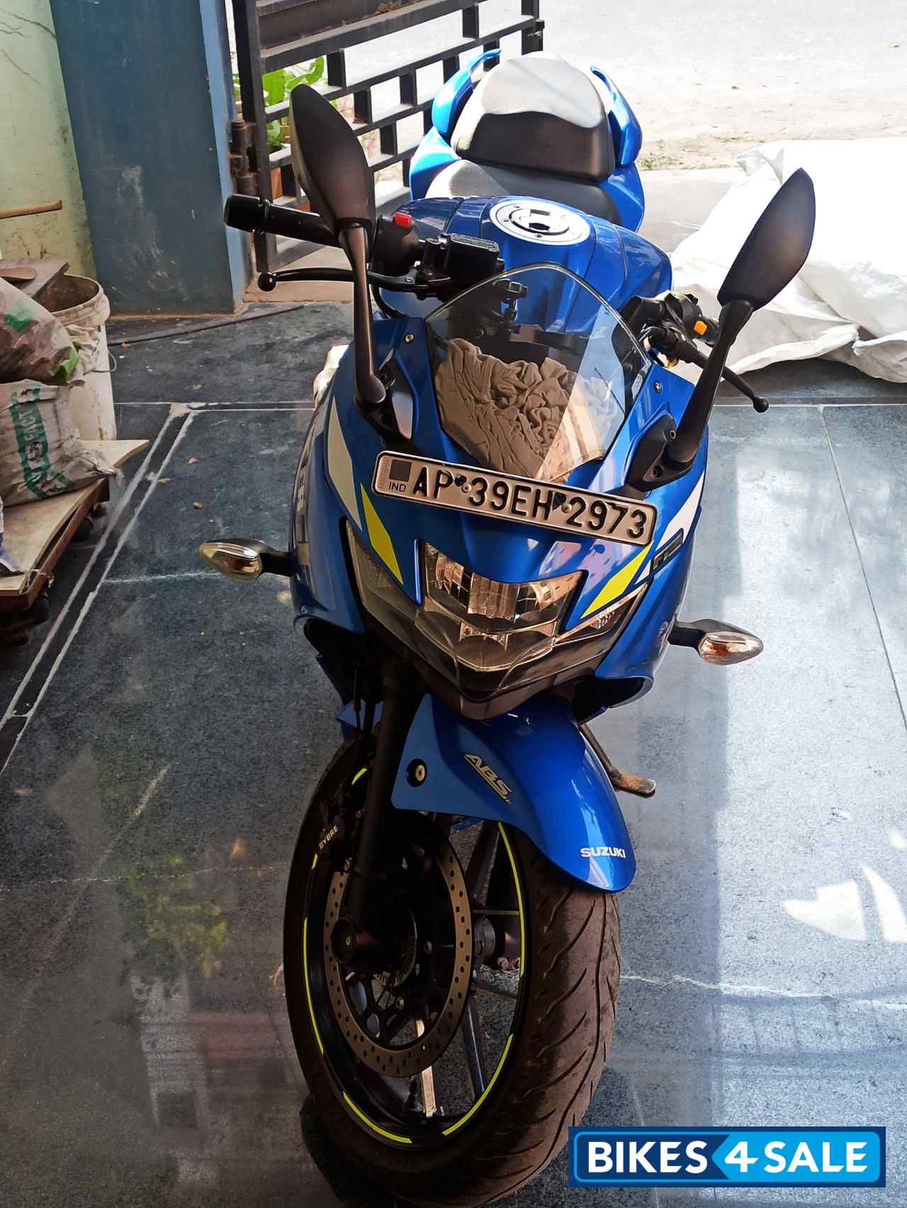 Blue Suzuki Gixxer Gixxer SF 250 Moto GP edition Blue Suzuki Gixxer Gixxer SF 250 Moto GP edition