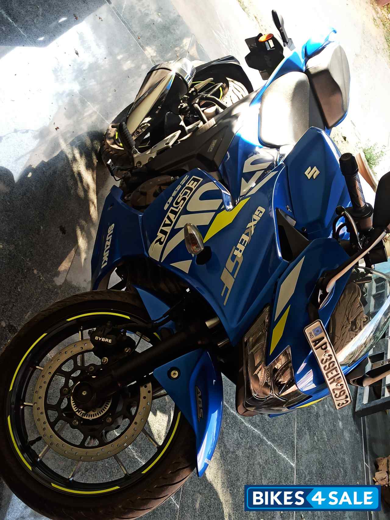 Blue Suzuki Gixxer Gixxer SF 250 Moto GP edition Blue Suzuki Gixxer Gixxer SF 250 Moto GP edition