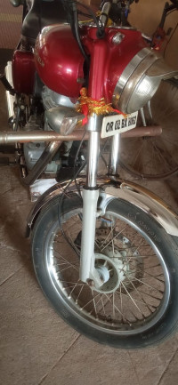 Red Royal Enfield Bullet 350 Twinspark