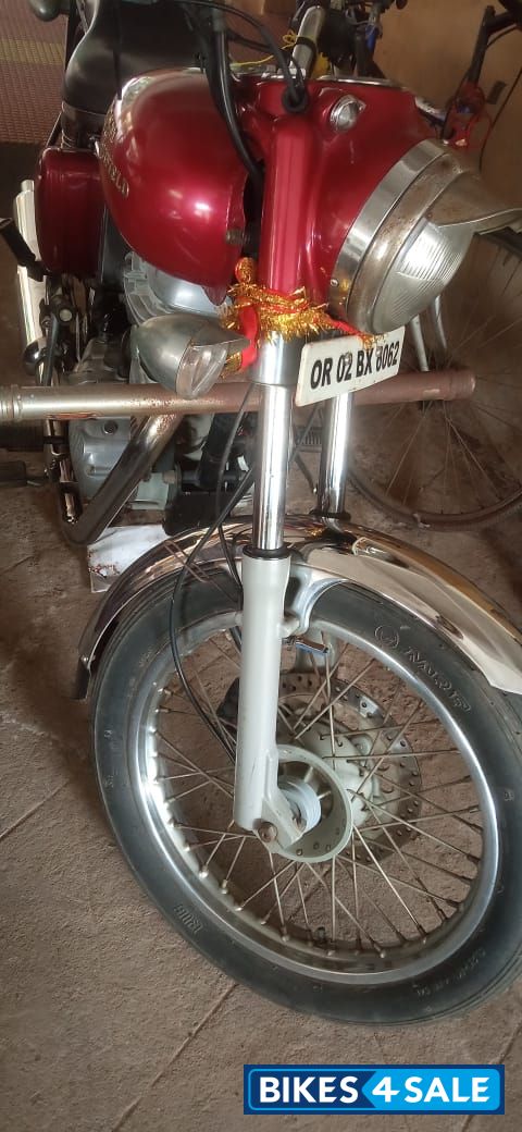 Red Royal Enfield Bullet 350 Twinspark Red Royal Enfield Bullet 350 Twinspark