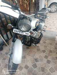 Royal Enfield Classic 350