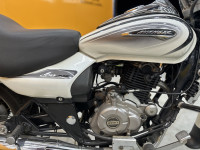 White Bajaj Avenger Cruise 220