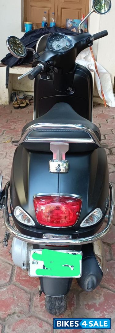 Matte Grey Vespa ZX 125