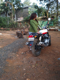 Baker's Express Royal Enfield Interceptor 650 Twin