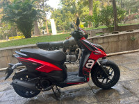 Red Aprilia SR 160 Std ABS