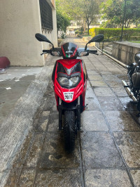 Red Aprilia SR 160 Std ABS