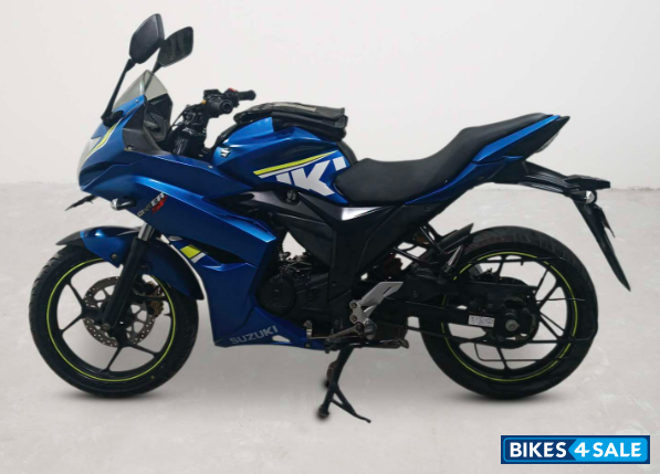 Suzuki Gixxer SF