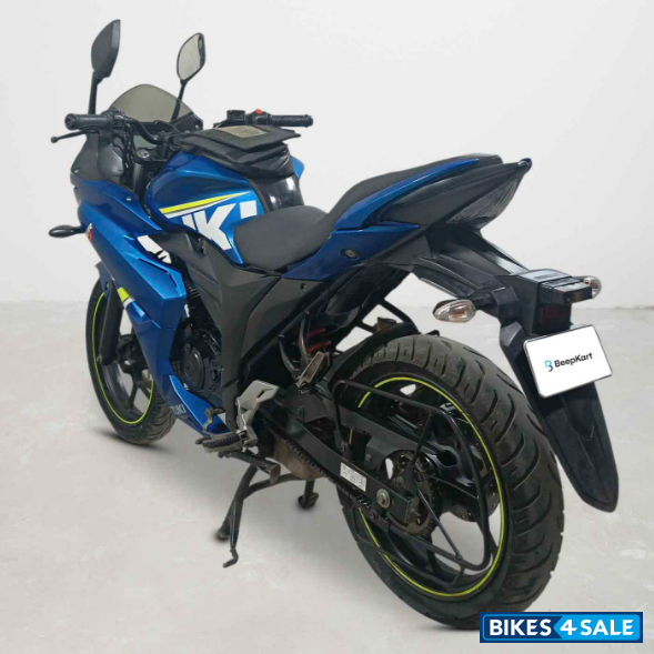 Suzuki Gixxer SF
